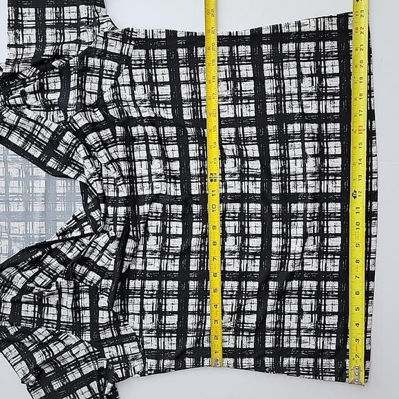 ⭐️3/ $30⭐️ Cleo Top Cowl Neck Black White 3/4 Sleeves Stretch Lightweight Sz XXL - Picture 13 of 14